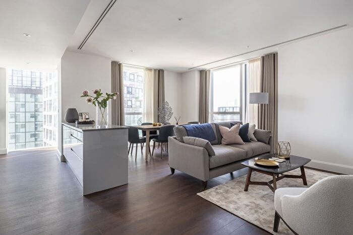 3 Bedroom Flat To Rent In Harbour Way, London, E14