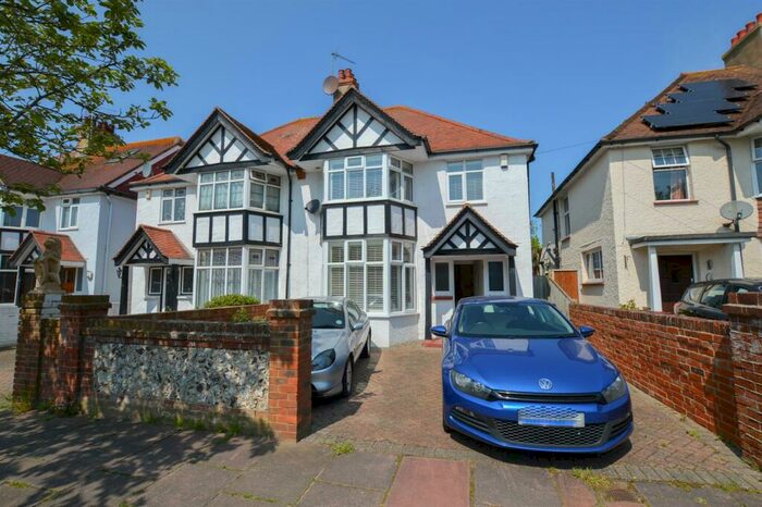 4 Bedroom Semi-Detached House To Rent In Moy Avenue, Eastbourne, BN22
