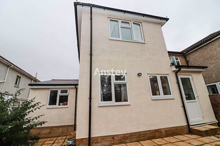 6 Bedroom Semi-Detached House To Rent In Granby Grove, Southampton, SO17