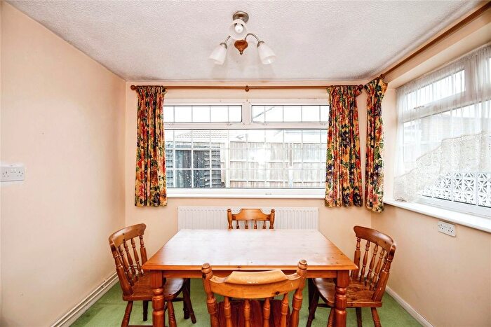 2 Bedroom Bungalow For Sale In Scocles Road, Minster On Sea, Sheerness, ME12