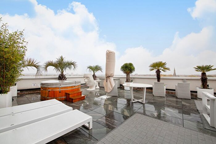 2 Bedroom Flat To Rent In St. Luke's Avenue, Clapham North, SW4