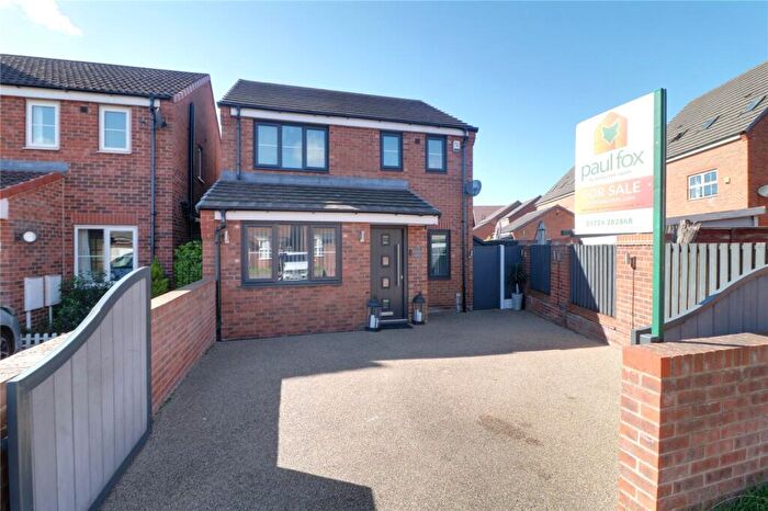 3 Bedroom Detached House For Sale In Linnet Garth, Scunthorpe, Lincolnshire, DN16