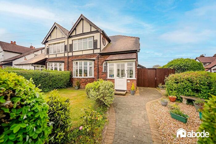 3 Bedroom Semi Detached House For Sale In Southport Road, Thornton, Liverpool, L23
