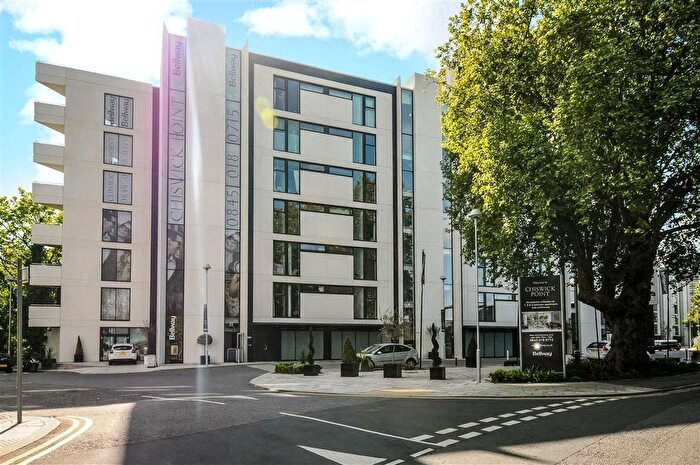 2 Bedroom Flat For Sale In Edmunds House, Colonial Drive, Chiswick, W4