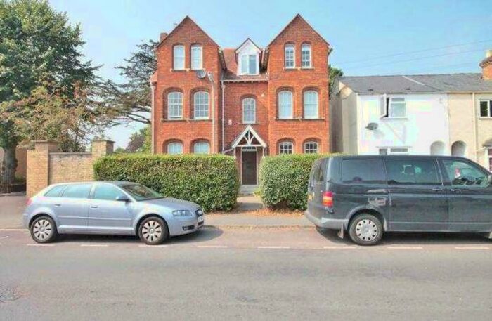 1 Bedroom Apartment To Rent In Magdalen Road, Oxford, OX4