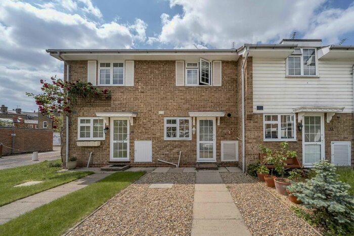2 Bedroom Terraced House To Rent In Tudor Gardens, Twickenham, TW1