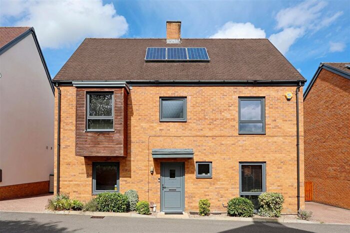 4 Bedroom Detached House For Sale In Deblin Drive, Uxbridge, UB10