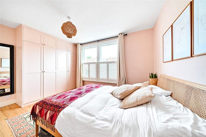 3 Bedroom Terraced House For Sale In Seaford Road, London, N15