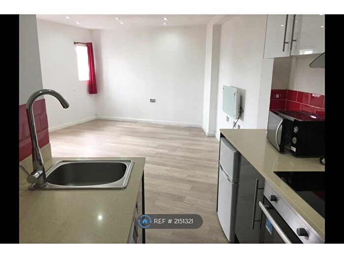 Studio To Rent In Harpur Street, Bedford, MK40