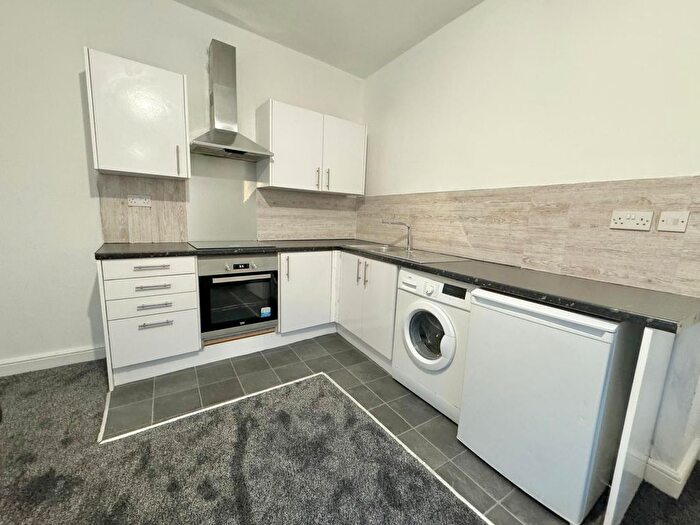 1 Bedroom Flat To Rent In Marley Street, Leeds, West Yorkshire, LS11