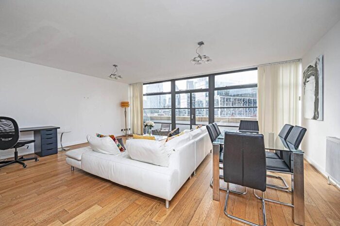 2 Bedroom Flat To Rent In Exchange Building, Commercial Street, Spitalfields, London, E1