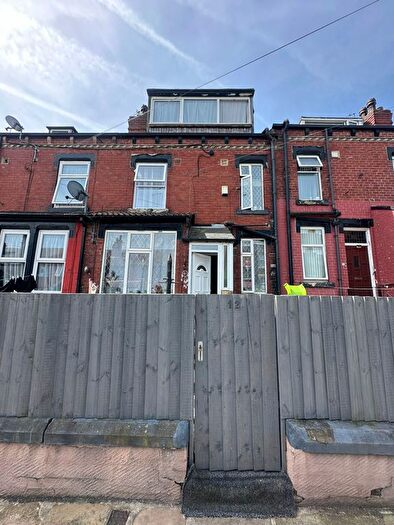 2 Bedroom Terraced House To Rent In Cross Flatts Street, Leeds, LS11