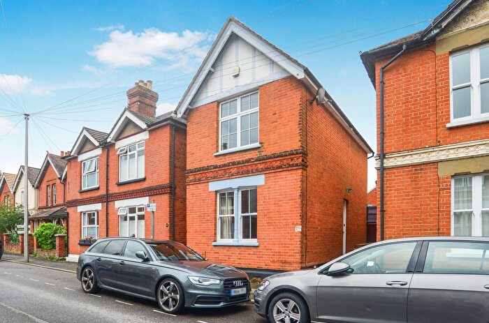 2 Bedroom Semi-Detached House To Rent In Springfield Rd, Guildford, GU1