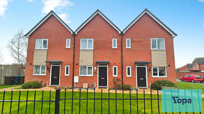 3 Bedroom Terraced House For Sale In Trubshaw Grove, Stafford, ST16