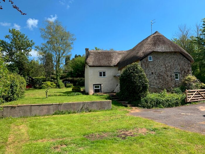 5 Bedroom Cottage To Rent In Manor Road, Newton Abbot, TQ12