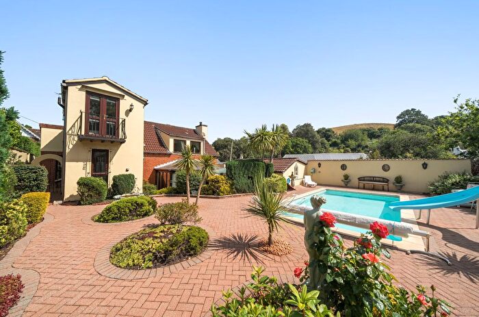 5 Bedroom Detached House For Sale In Newton Abbot, Devon, TQ12