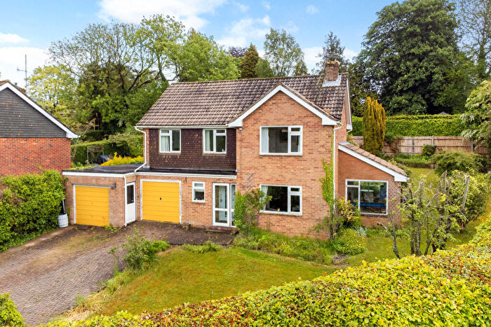 4 Bedroom House For Sale In Highridge, Alton, GU34