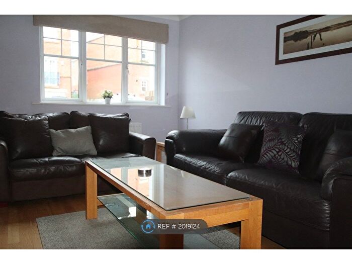 3 Bedroom Terraced House To Rent In Redgrave Close, Gateshead, NE8