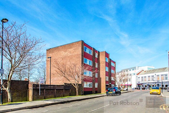 2 Bedroom Flat To Rent In Lonsdale Court, West Jesmond Avenue, Jesmond, Newcastle Upon Tyne, NE2