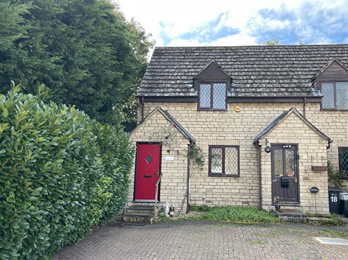 2 Bedroom End Of Terrace House For Sale In Folly Field, Bourton-on-the-Water, GL54