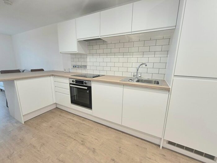 1 Bedroom Apartment To Rent In Cow Green, Halifax, HX1