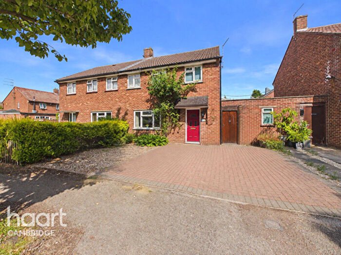 3 Bedroom Semi-Detached House For Sale In Gerard Road, Cambridge, CB5
