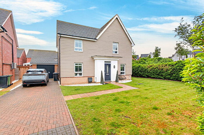 4 Bedroom Detached House For Sale In Apollo Drive, Wellingborough, NN8