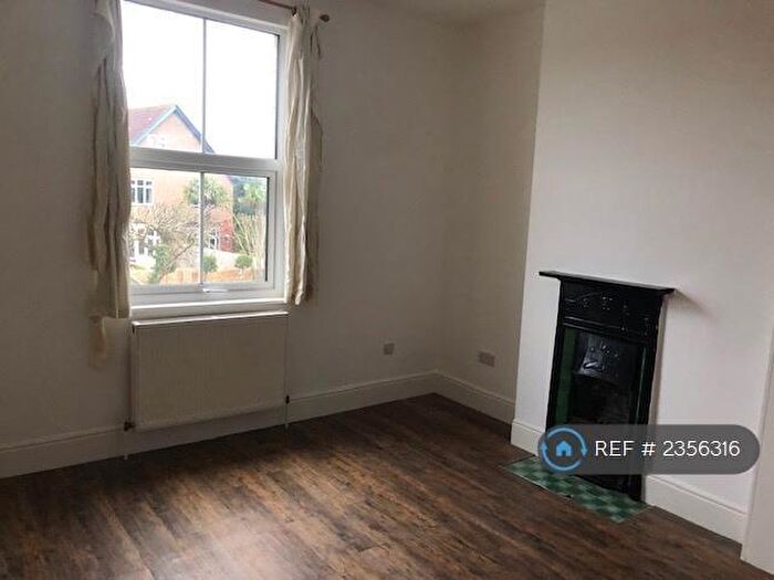 3 Bedroom Semi-Detached House To Rent In Earlsdon Ave South, Coventry, CV5