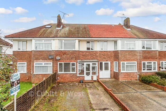 3 Bedroom Terraced House For Sale In Ardingly Drive, Goring-By-Sea, Worthing, West Sussex, BN12