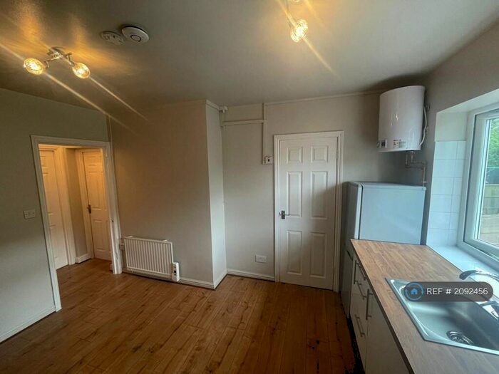 1 Bedroom Flat To Rent In The Ridgeway, London, NW9