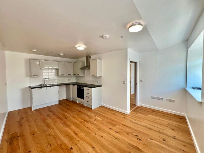 2 Bedroom Apartment For Sale In John Street, Porthcawl, Bridgend County Borough, CF36