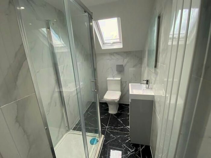 1 Bedroom Flat To Rent In Aigburth Road, Aigburth, Liverpool, L17