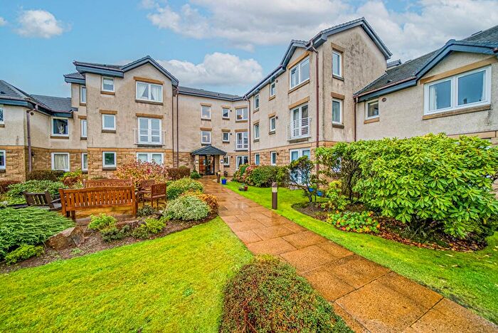 1 Bedroom Flat For Sale In Flat Kings Court, Helensburgh, G84