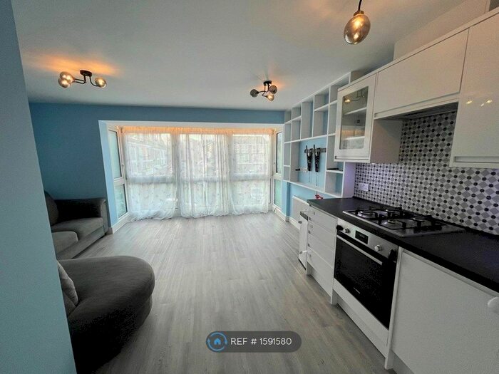 3 Bedroom Maisonette To Rent In St Egbert's Way, London, E4