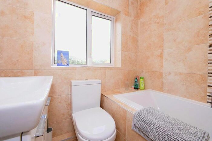 2 Bedroom Semi-Detached House For Sale In Huntington Road, York, YO31