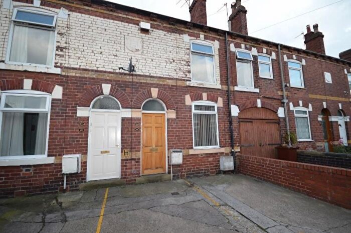 1 Bedroom Flat To Rent In Queen Street, Castleford, WF10