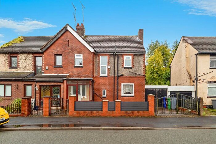 3 Bedroom Semi-Detached House For Sale In Kendall Road, Manchester, Greater Manchester, M8