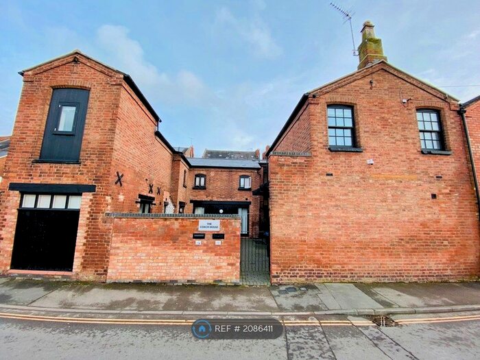 4 Bedroom Semi-Detached House To Rent In Upper Grove Street, Leamington Spa, CV32