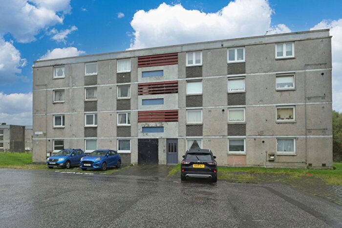 3 Bedroom Flat For Sale In Calder View, Sighthill, Edinburgh, EH11