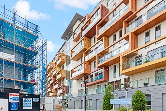 2 Bedroom Flat To Rent In Crampton Street, Walworth, SE17