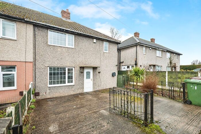 3 Bedroom Semi-Detached House For Sale In Regina Crescent, Havercroft, Wakefield, WF4