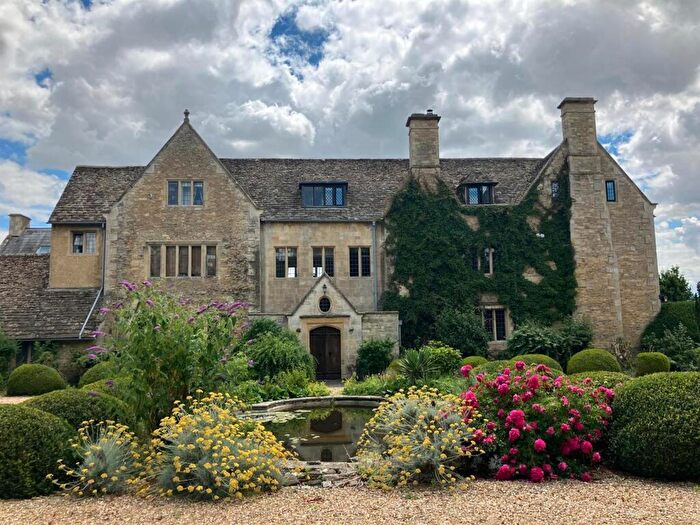 2 Bedroom Apartment For Sale In Filkins, Oxfordshire, GL7