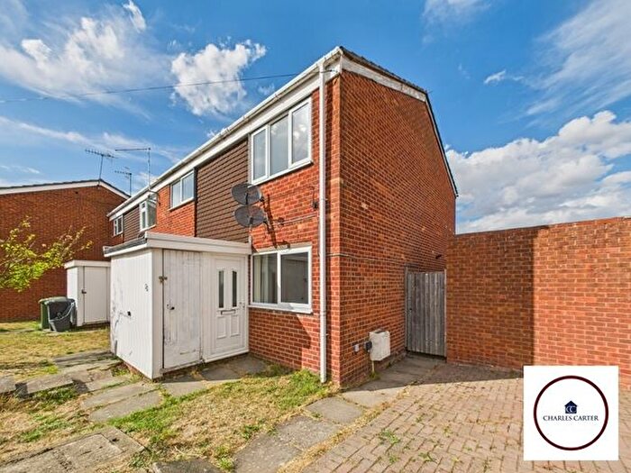 2 Bedroom Maisonette To Rent In Elkstone Close, Worcester, WR4