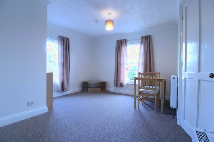 1 Bedroom Apartment To Rent In Catteshall Lane, Godalming, GU7