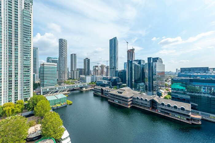 2 Bedroom Flat To Rent In Millharbour, London, E14