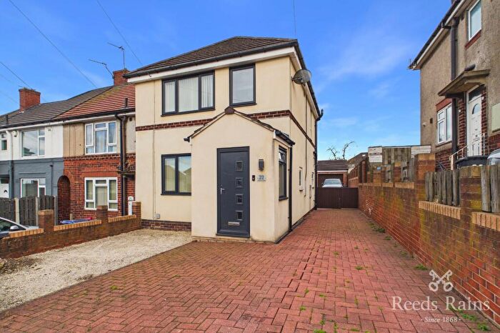 3 Bedroom End Of Terrace House For Sale In Chadwick Road, Sheffield, S13
