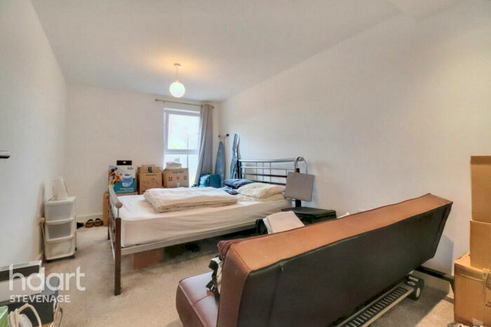 1 Bedroom Apartment For Sale In Park Place, Stevenage, SG1