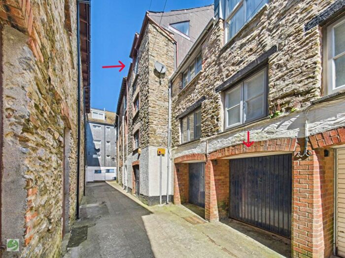 2 Bedroom Apartment For Sale In East Looe, PL13