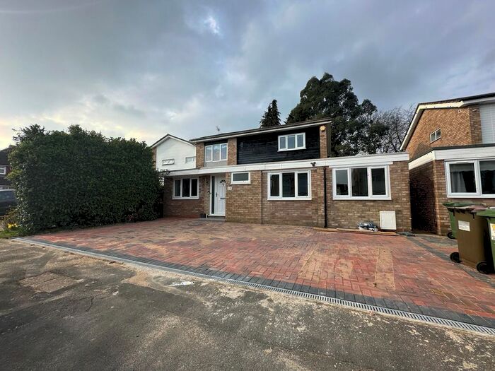 5 Bedroom Detached House To Rent In Wessex Drive, Pinner, HA5