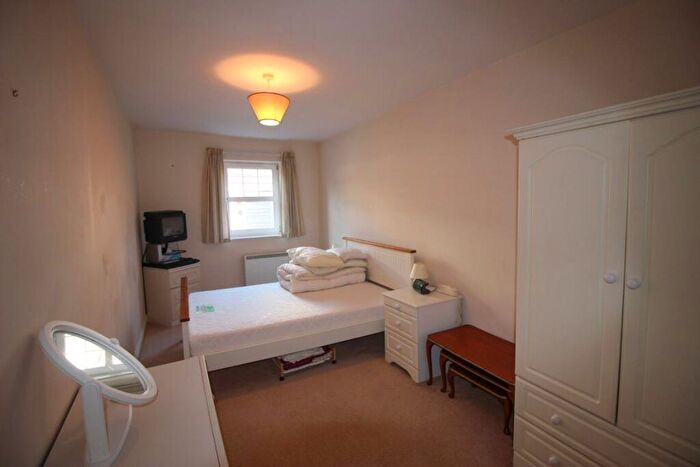 2 Bedroom Apartment To Rent In Ashmore House, SR6